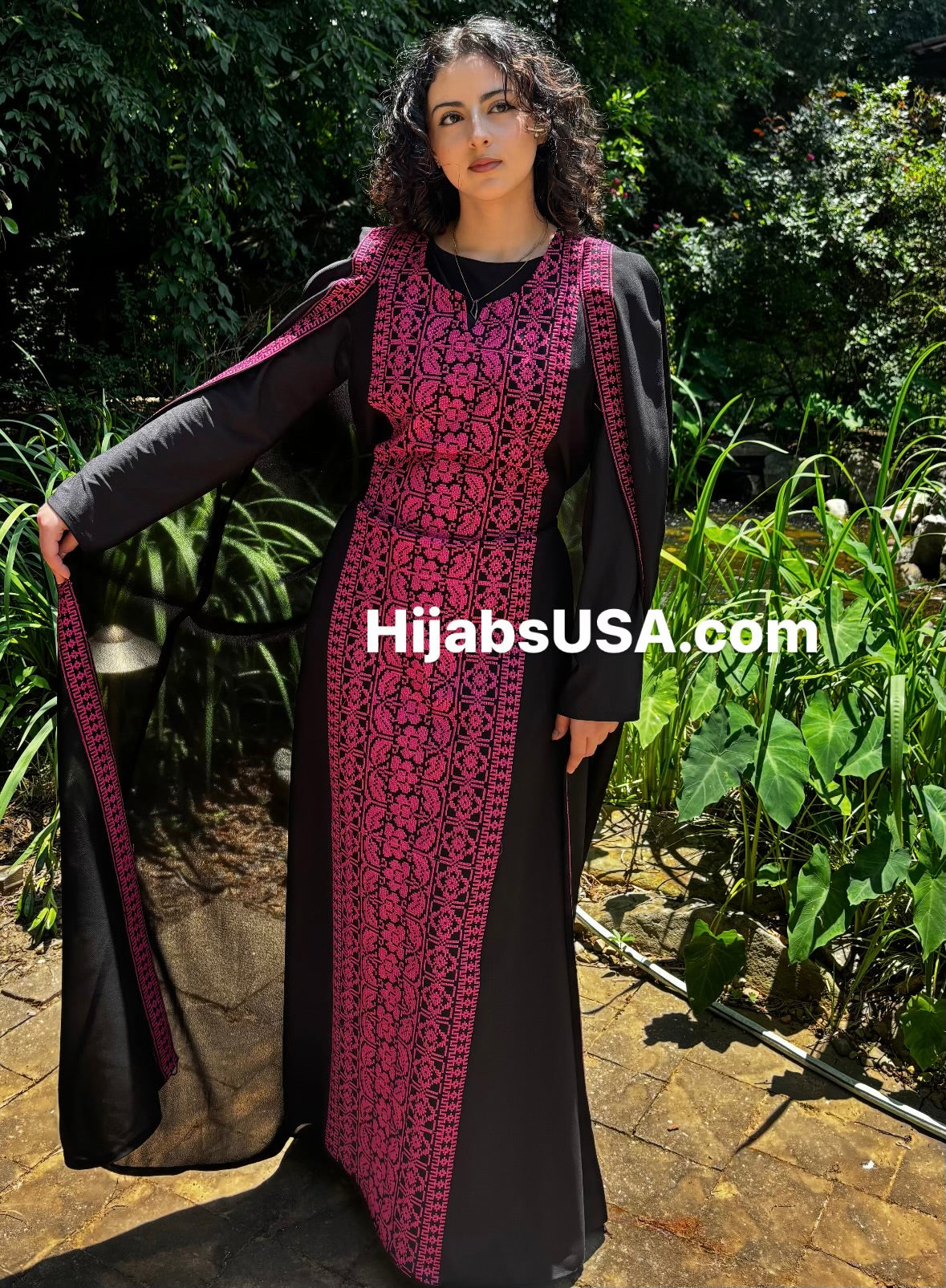 Layla Modern Thobe/Abaya